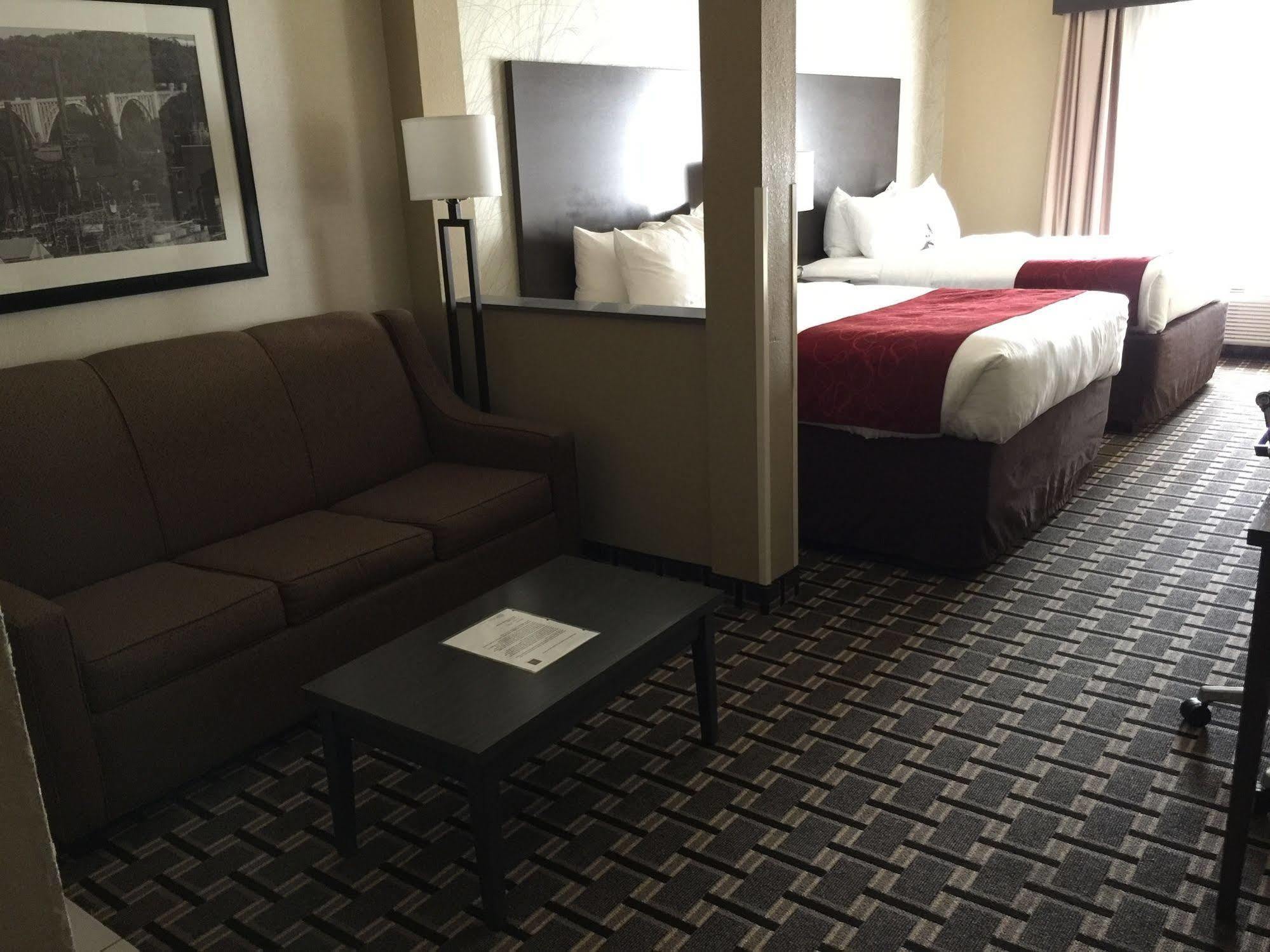 Comfort Suites Uniontown Ngoại thất bức ảnh