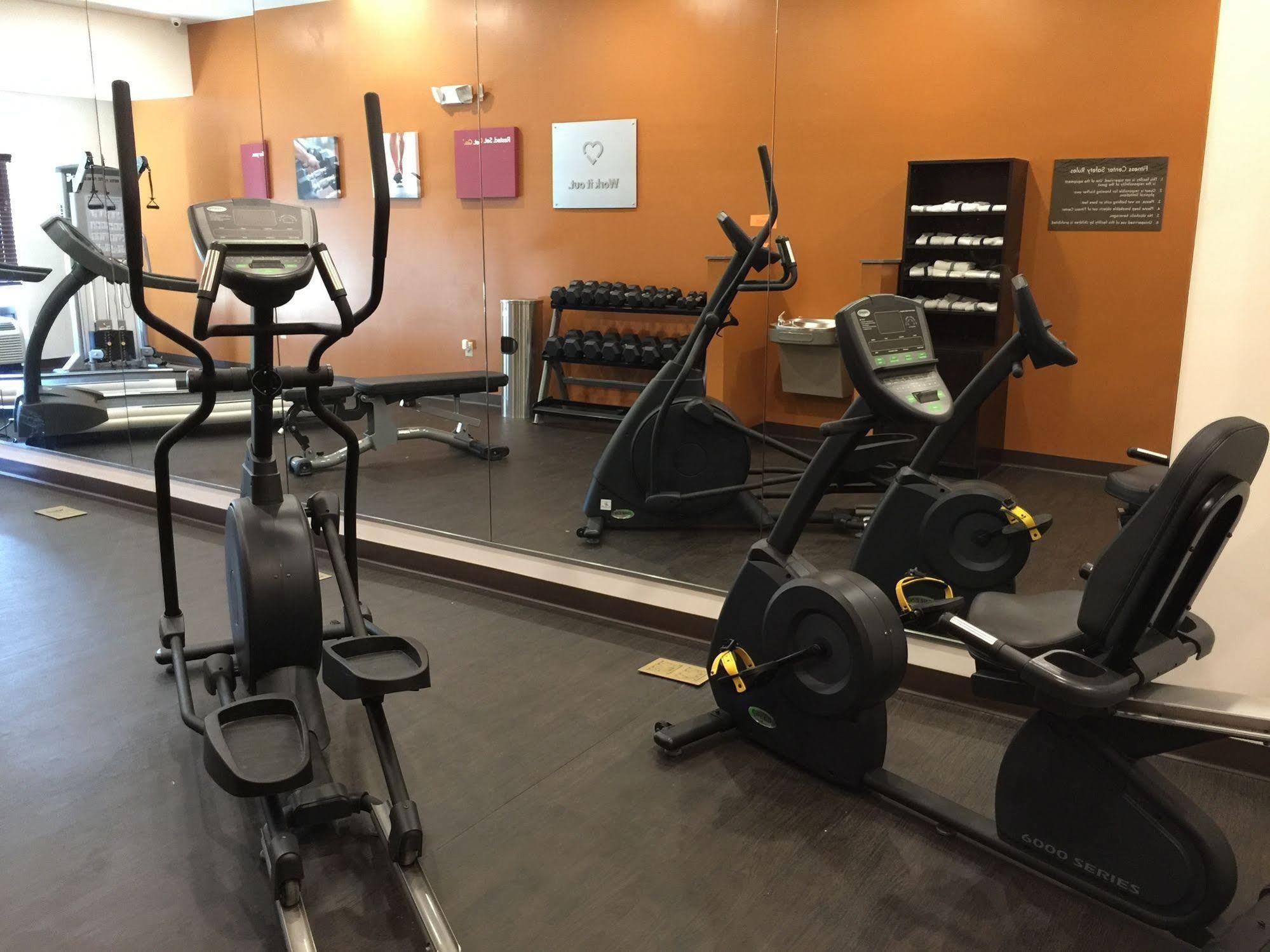 Comfort Suites Uniontown Ngoại thất bức ảnh